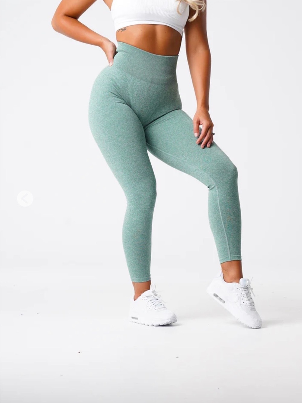 NVGTN Sage Green Scrunch Seamless Leggings S:S - Picture 3 of 8